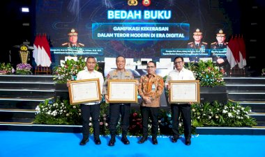 Wakapolri-Bedah-Buku-“Gamifikasi-Kekerasan-dalam-Teror-Modern-di-Era-Digital”,-Tawarkan-Cara-Pandang-Baru-Membaca-Ancaman-di-Era-Digital