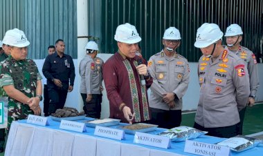 80-Ton-Pupuk-Batu-Bara-Disalurkan-ke-Petani-Riau,-Kapolri:-Wujud-Polri-Hadir-untuk-Masyarakat