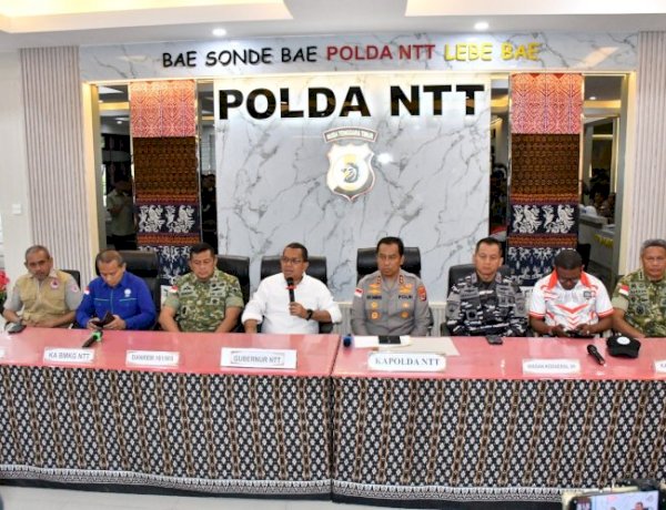 Kapolda NTT dan Gubernur Sampaikan Penanganan Gempa Flores: Fokus Evakuasi, Data Korban, dan Cegah Hoaks